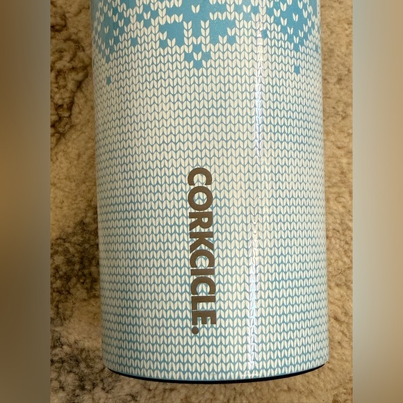 ❄️ Corkcicle ❄️ EUC ❄️ Holiday Fair Isle Canteen ❄️ 25 oz - Picture 4 of 13